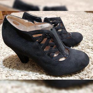 Journee Collection Womens Round Toe High Heel Boot